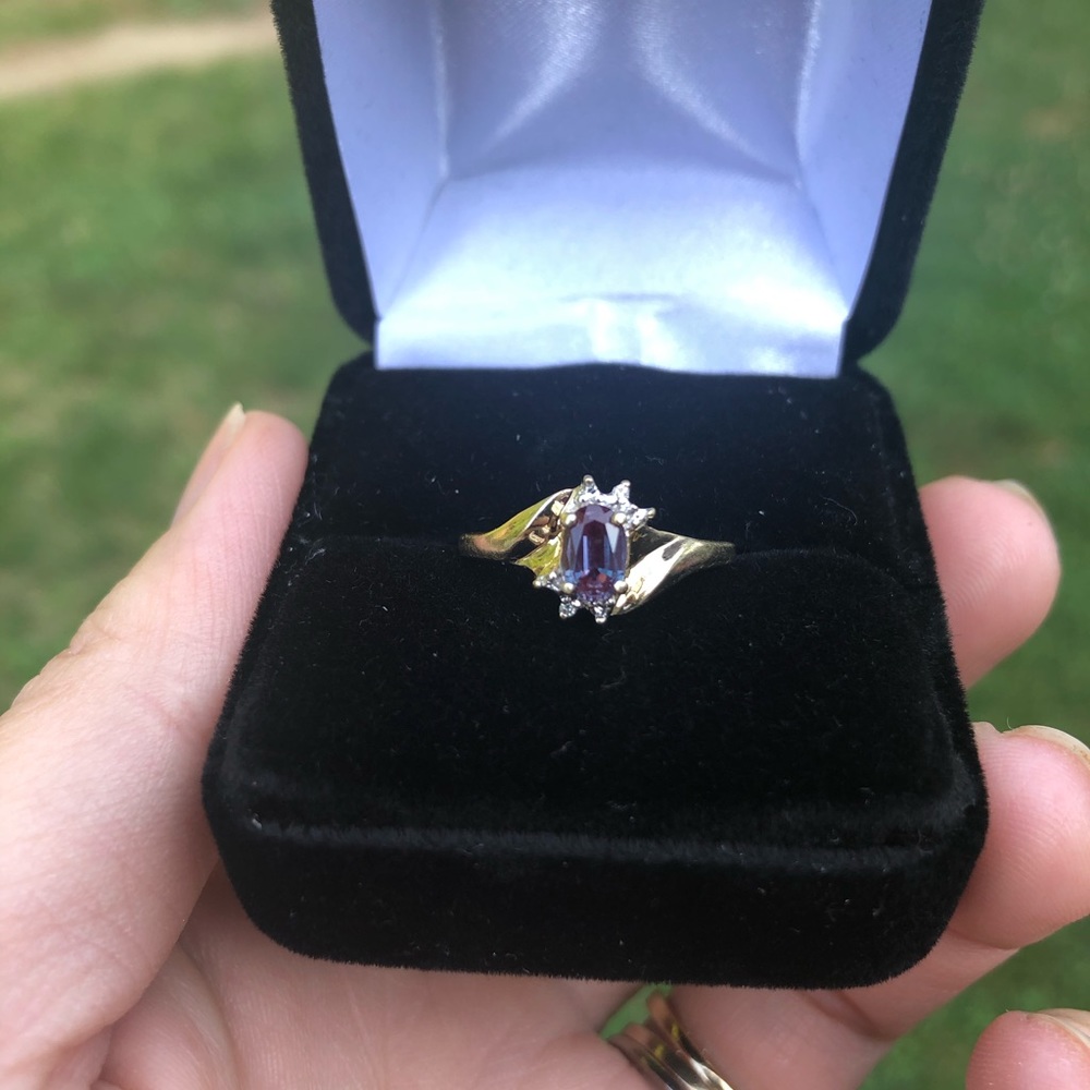 Vintage Natural Alexandrite ring